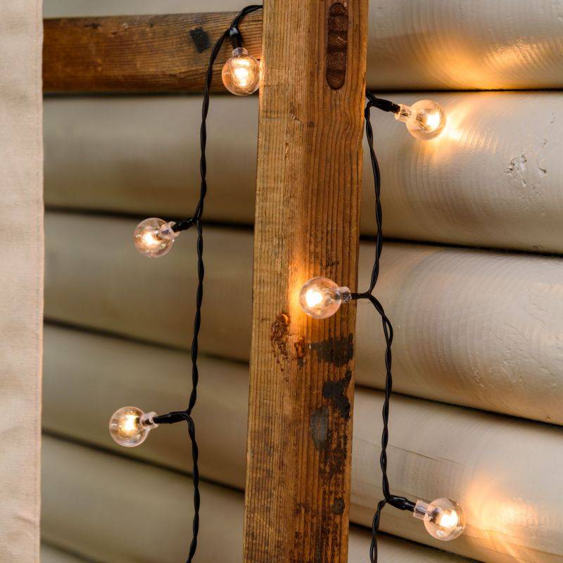 Solcellelyskæde med 50 LED-glødepærer